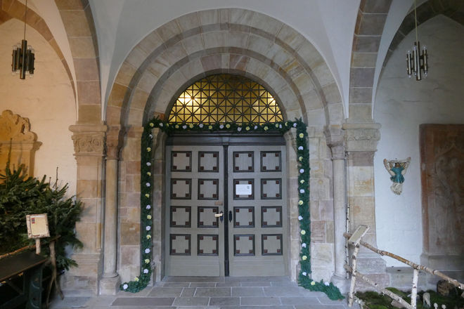 Pforte der Barmherzigkeit im Dom zu Fritzlar - am 13. Dezember 2015